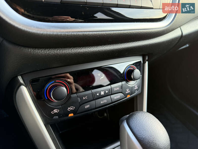 Внедорожник / Кроссовер Suzuki SX4 2020 в Тернополе