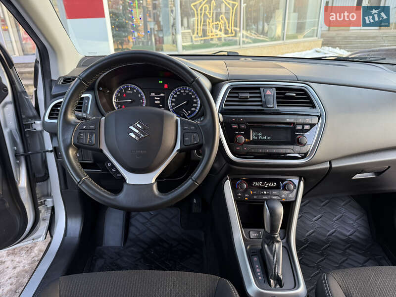 Внедорожник / Кроссовер Suzuki SX4 2020 в Тернополе