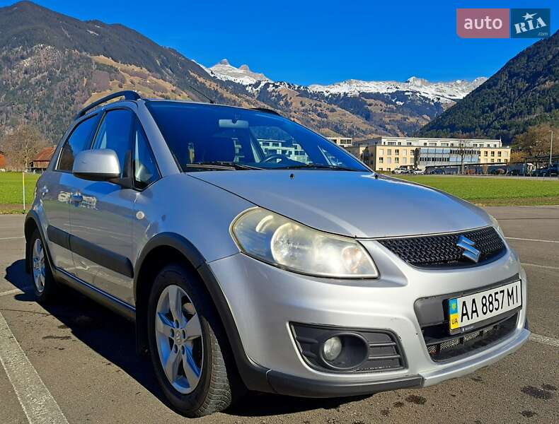 Внедорожник / Кроссовер Suzuki SX4 2012 в Киеве
