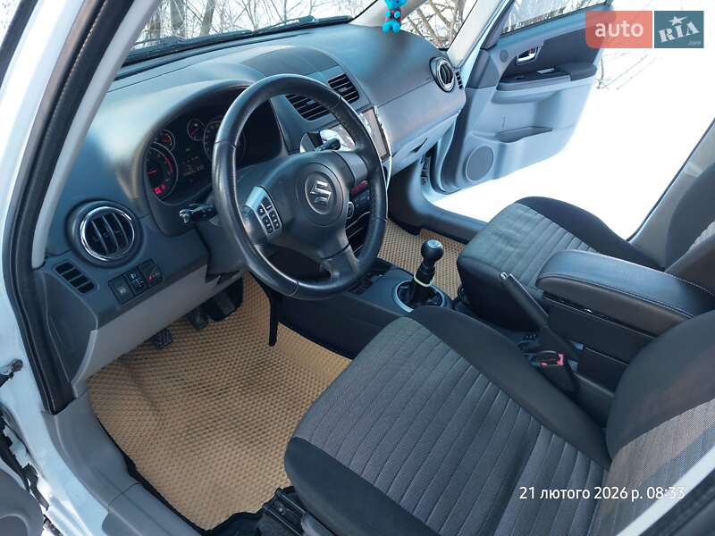 Внедорожник / Кроссовер Suzuki SX4 2012 в Ивано-Франковске