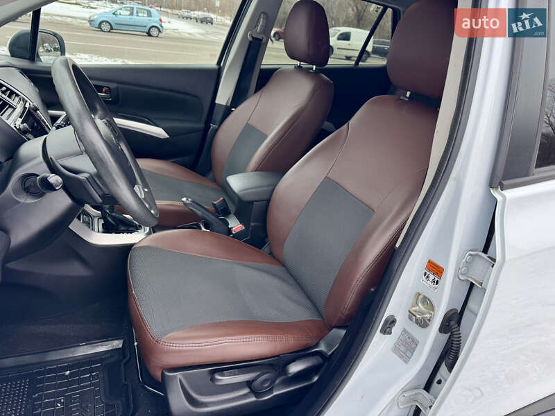 Внедорожник / Кроссовер Suzuki SX4 2017 в Киеве фото 53 Внедорожник / Кроссовер Suzuki SX4 2017 в Киеве