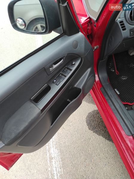 Внедорожник / Кроссовер Suzuki SX4 2012 в Харькове