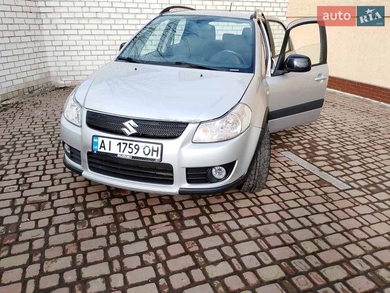 Внедорожник / Кроссовер Suzuki SX4 2012 в Киеве