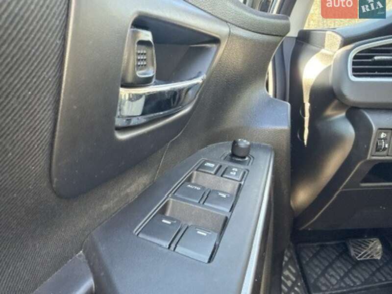 Внедорожник / Кроссовер Suzuki SX4 2024 в Тернополе