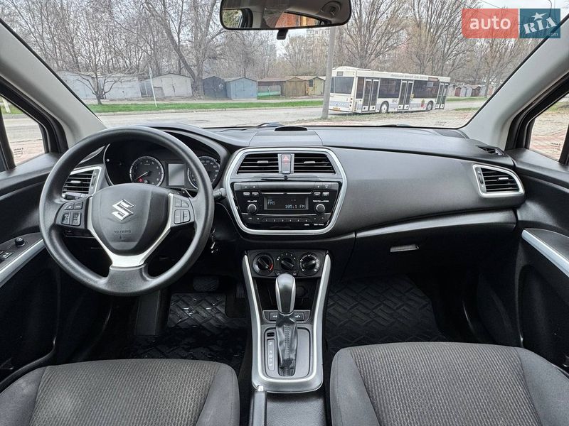 Позашляховик / Кросовер Suzuki SX4 2019 в Запоріжжі