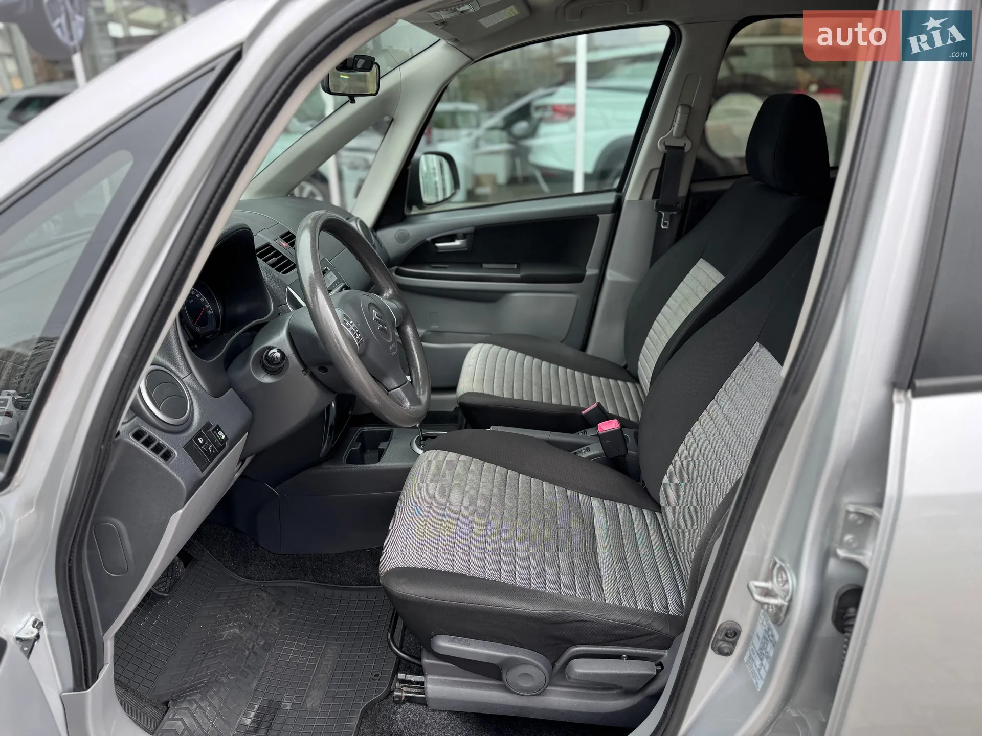 2013 Suzuki SX4 - мініатюра 9