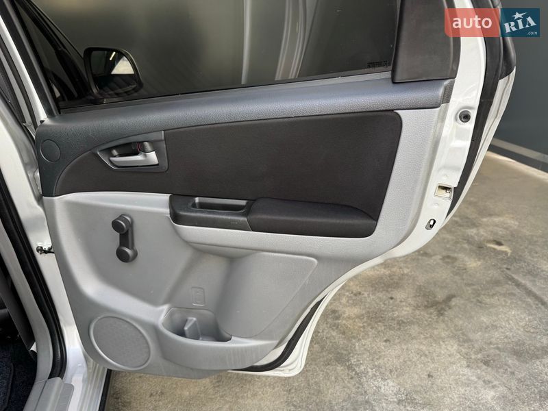 Внедорожник / Кроссовер Suzuki SX4 2013 в Киеве фото 33 Внедорожник / Кроссовер Suzuki SX4 2013 в Киеве