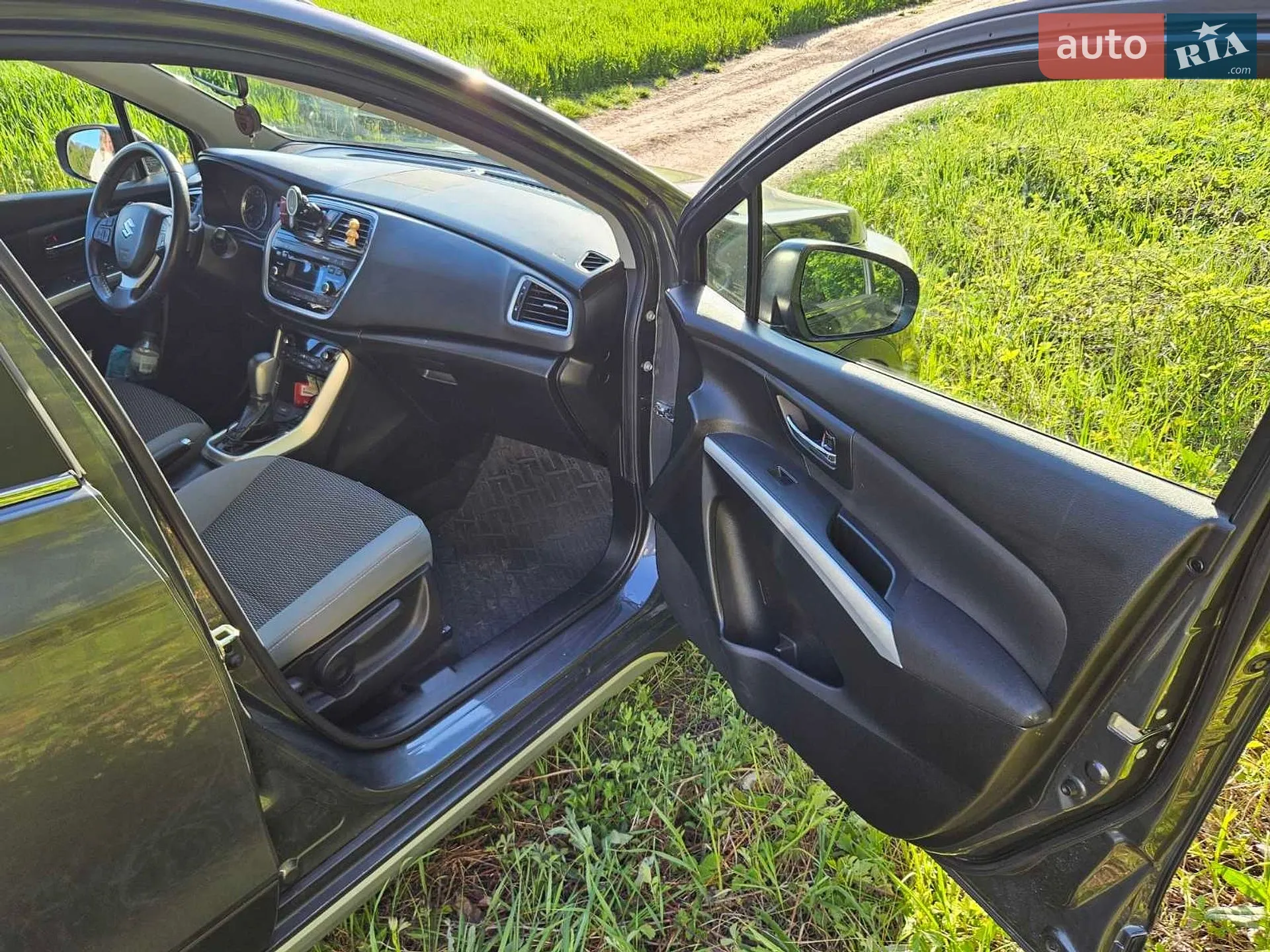 2017 Suzuki SX4 - мініатюра 13