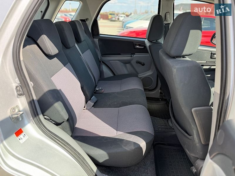 Хэтчбек Suzuki SX4 2007 в Львове