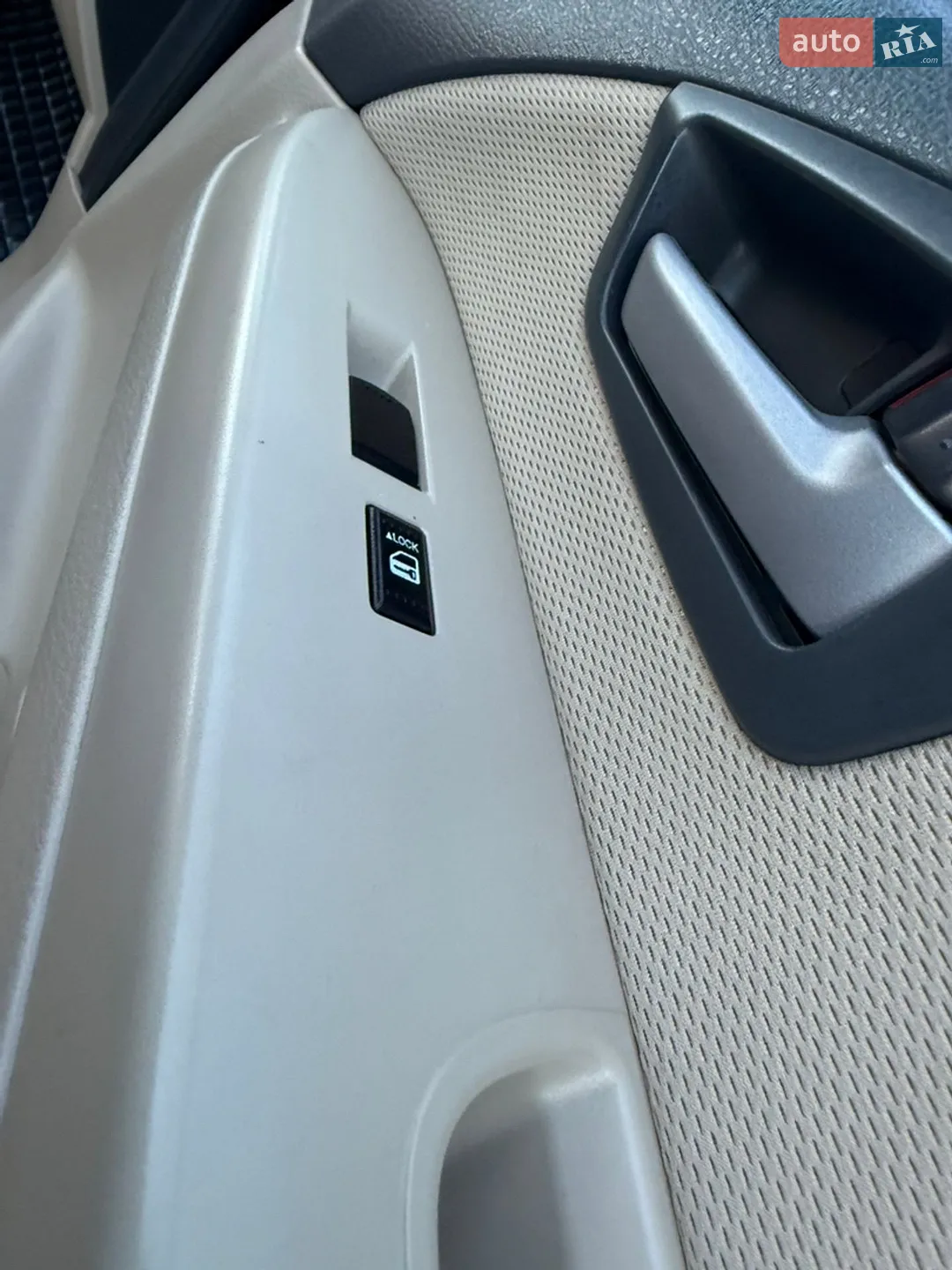 2010 Suzuki SX4 - мініатюра 32