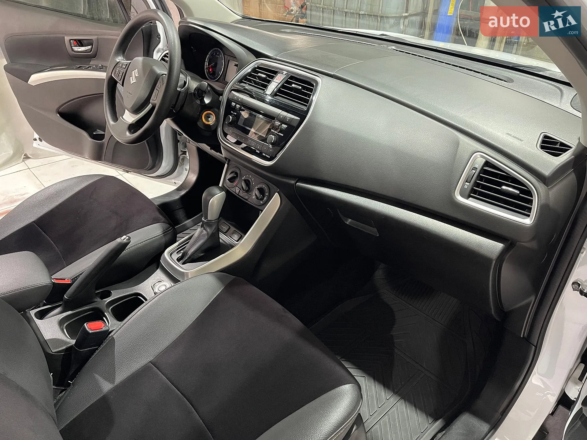 2019 Suzuki SX4 - мініатюра 31