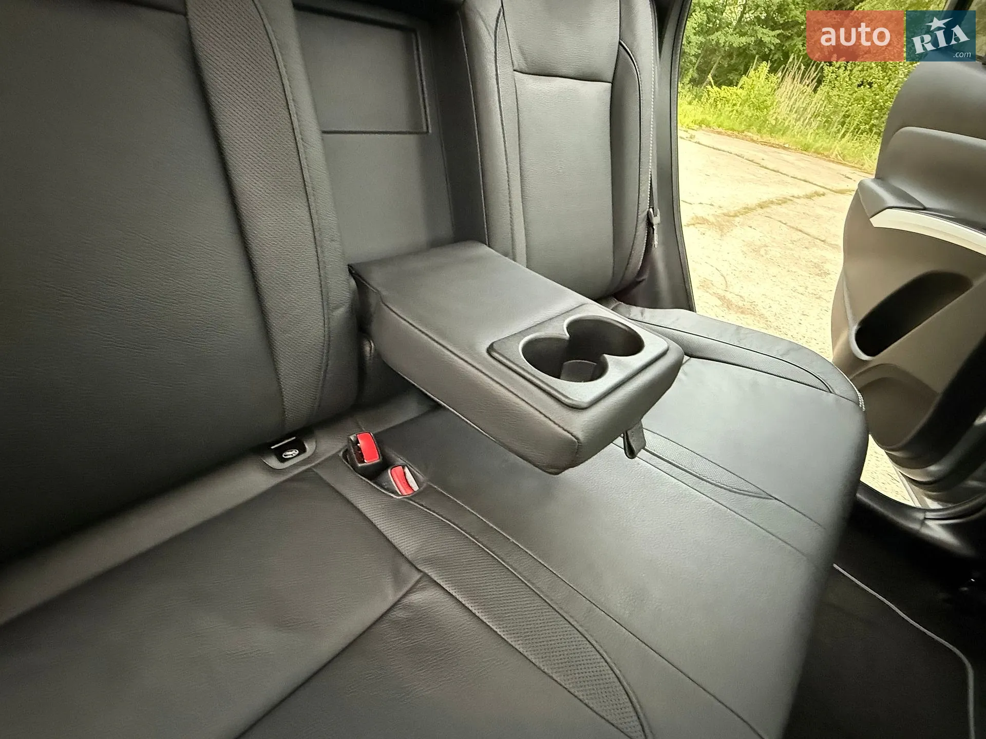 2015 Suzuki SX4 - мініатюра 32