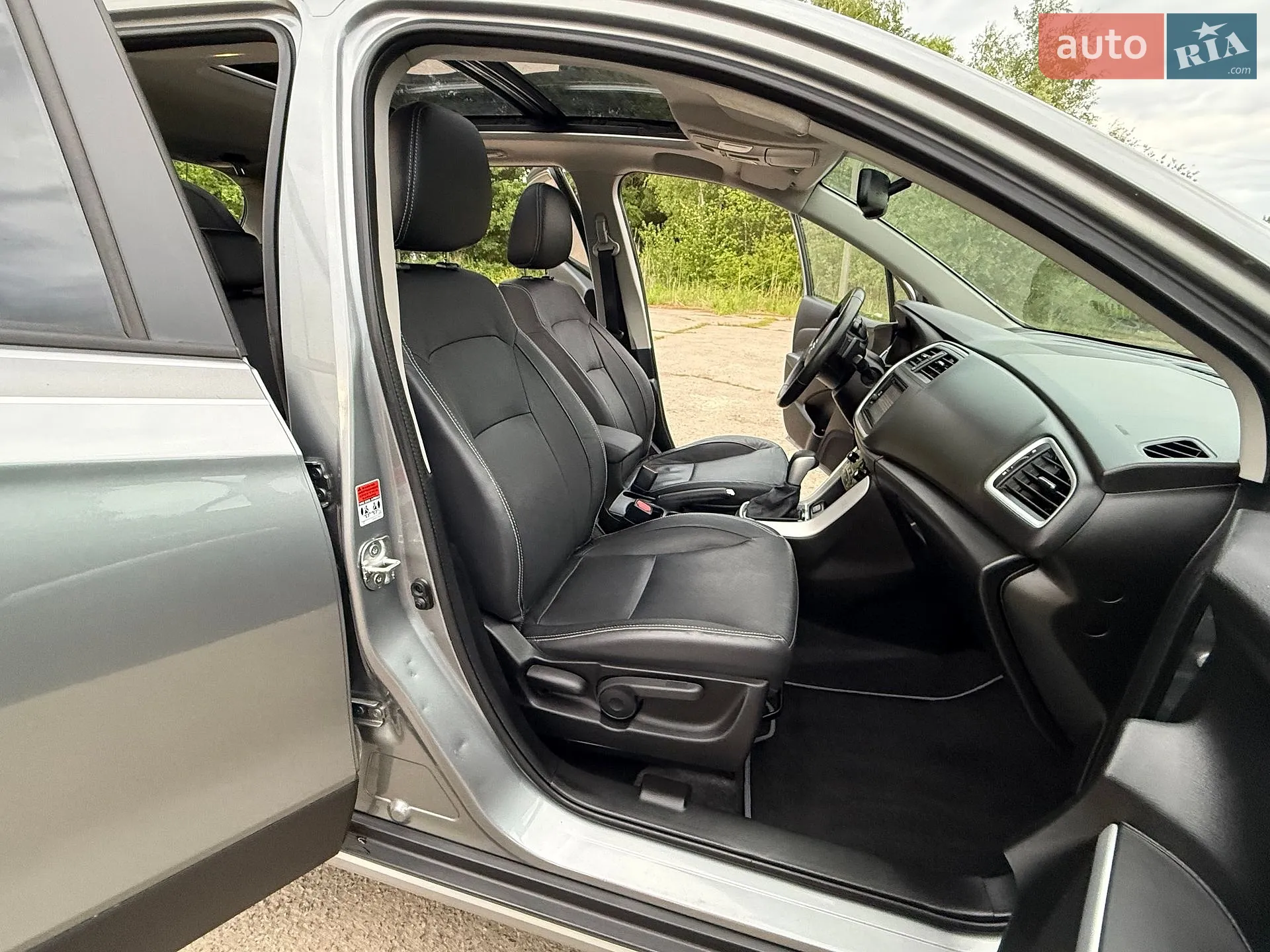 2015 Suzuki SX4 - мініатюра 39