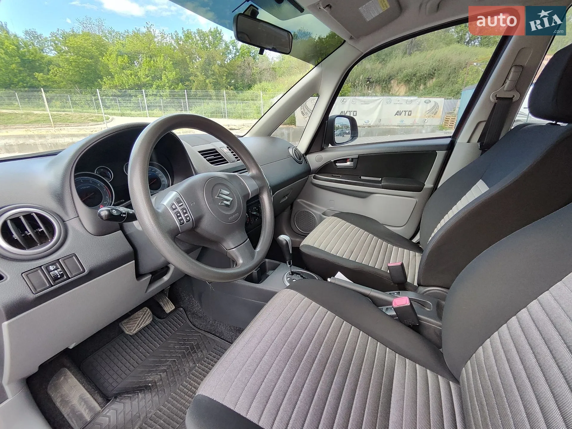 2013 Suzuki SX4 - мініатюра 11