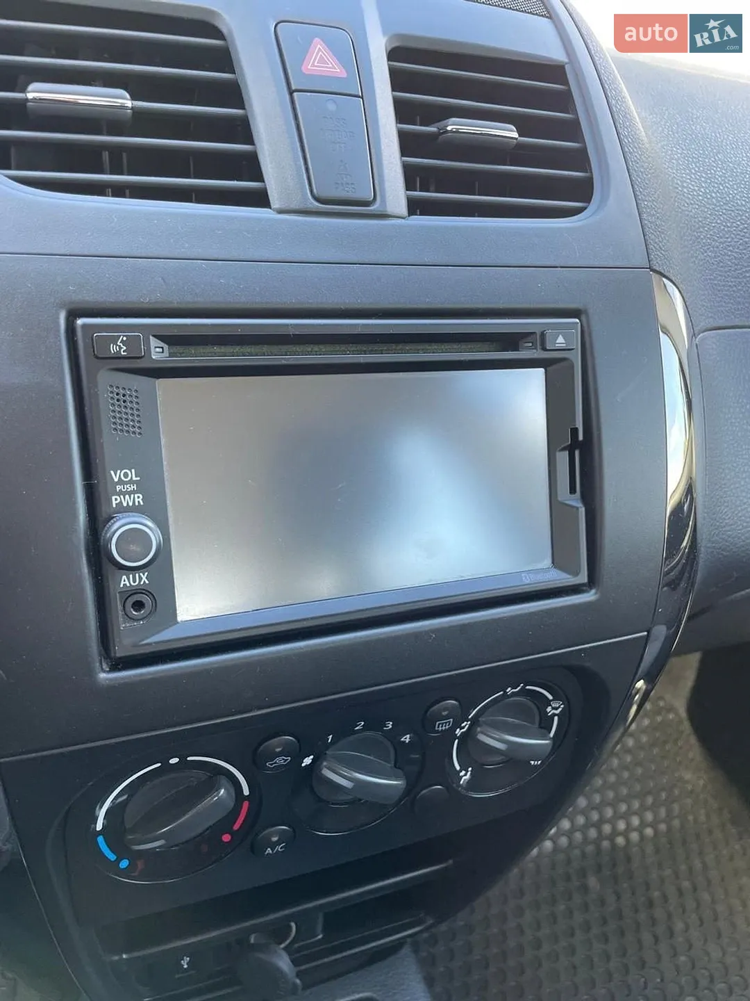 2013 Suzuki SX4 - мініатюра 13