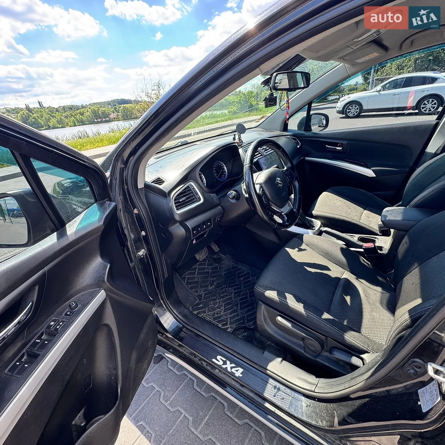 2014 Suzuki SX4 - мініатюра 8