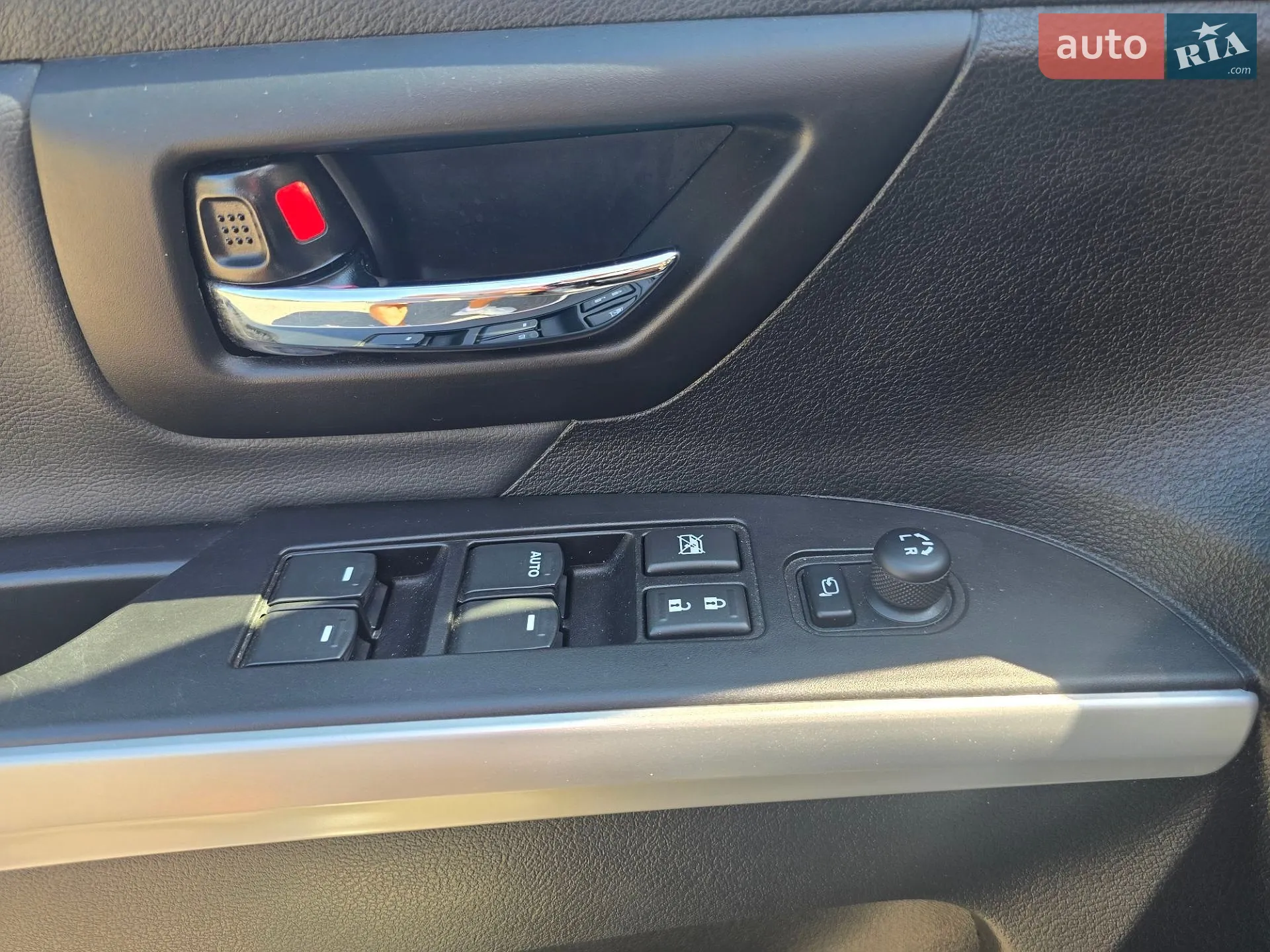 2014 Suzuki SX4 - мініатюра 22