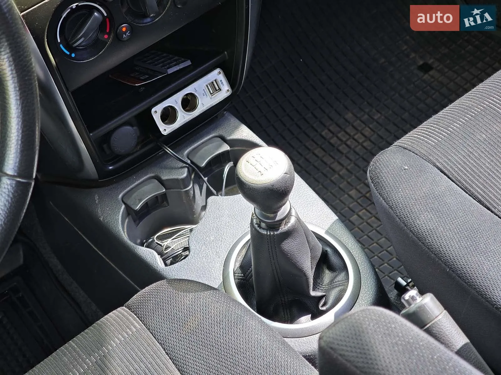 2011 Suzuki SX4 - мініатюра 17