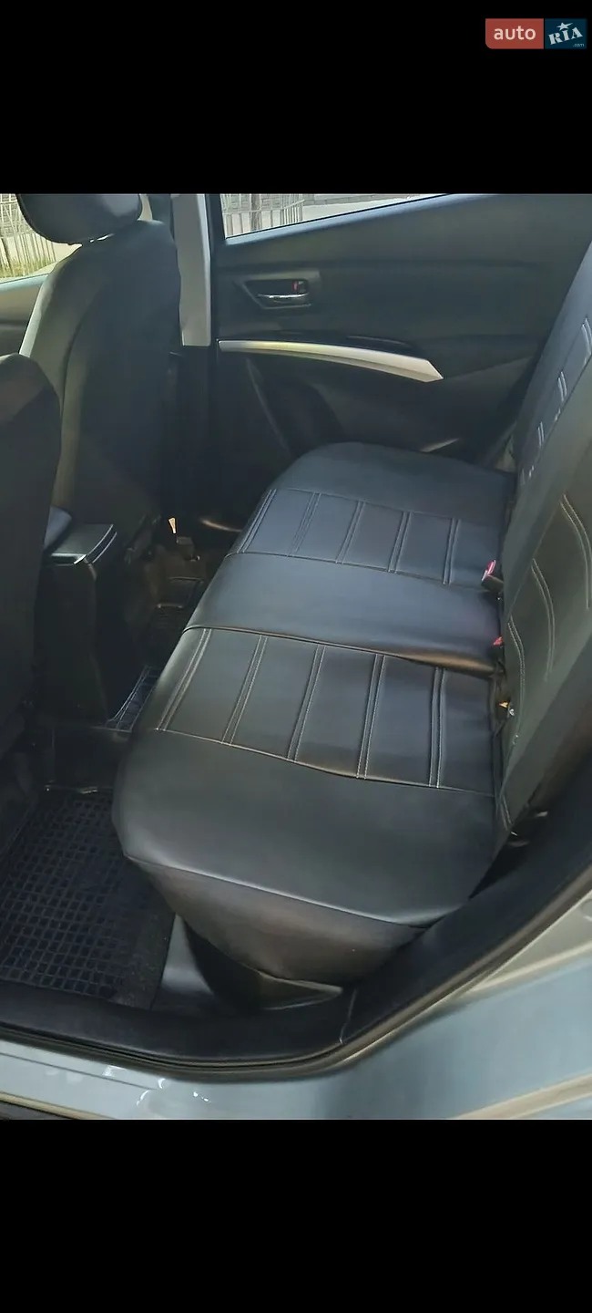 2016 Suzuki SX4 - мініатюра 16