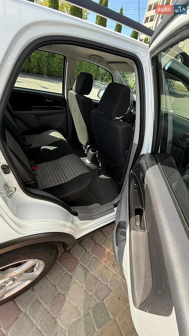 2012 Suzuki SX4 - мініатюра 11