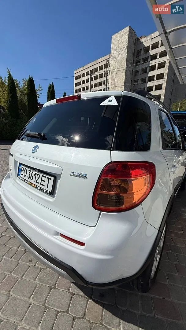 2012 Suzuki SX4 - мініатюра 6