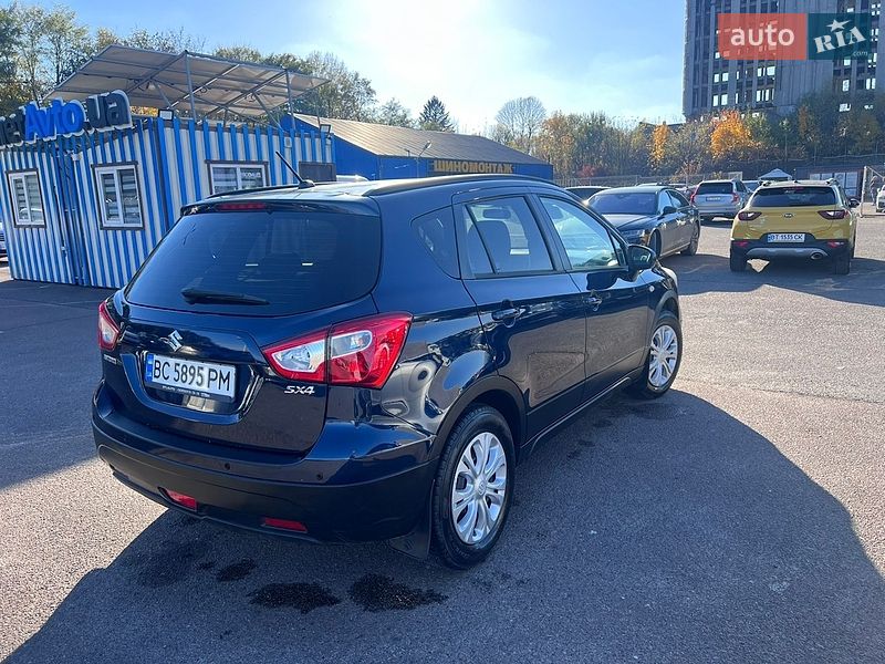 Внедорожник / Кроссовер Suzuki SX4 2019 в Львове