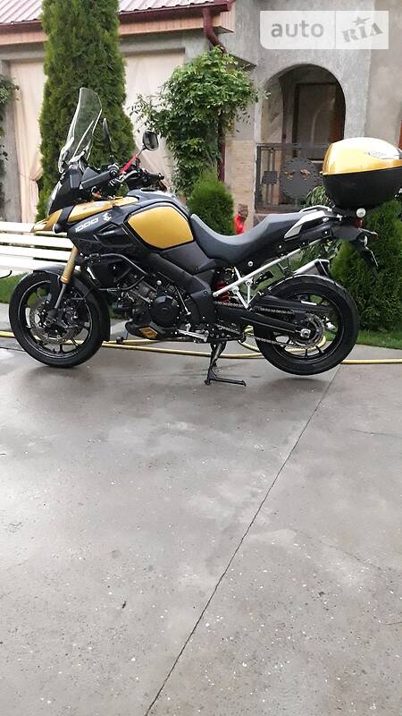 Мотоцикл Спорт-туризм Suzuki V-Strom 1000 2016 в Ужгороде