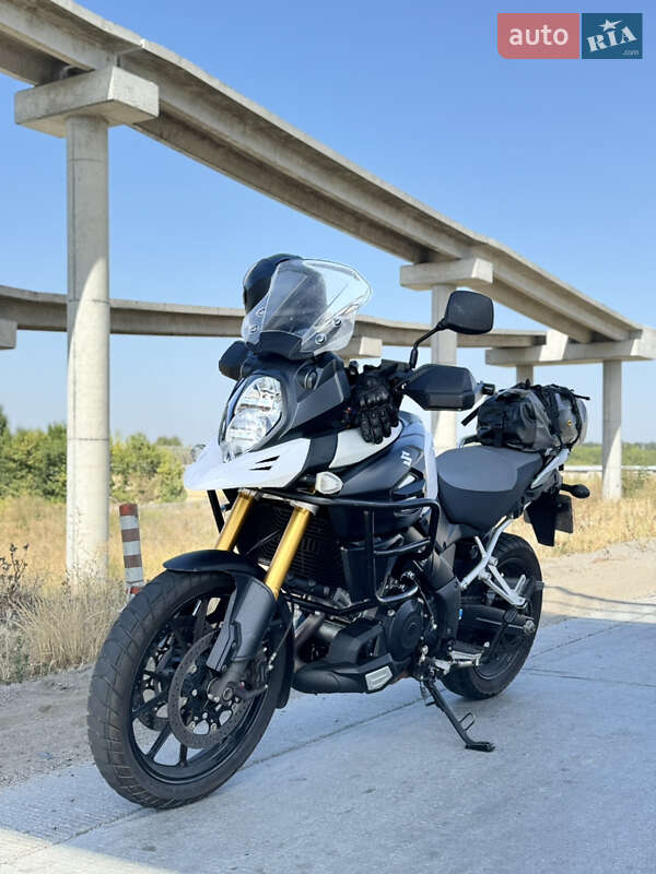 Мотоцикл Многоцелевой (All-round) Suzuki V-Strom 1000 2017 в 