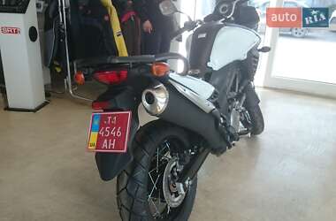 Мотоцикл Спорт-туризм Suzuki V-Strom 650/XT 2015 в 