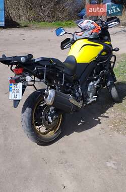 Мотоцикл Многоцелевой (All-round) Suzuki V-Strom 650 2020 в 