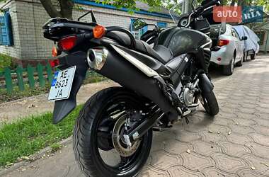 Мотоцикл Спорт-туризм Suzuki V-Strom 650 2016 в 