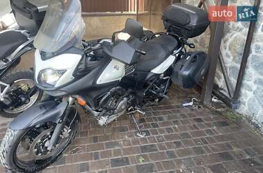 Мотоцикл Спорт-туризм Suzuki V-Strom 650 2012 в 