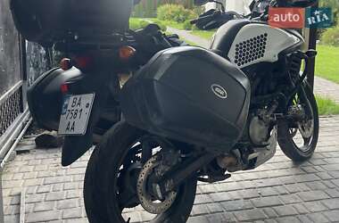 Мотоцикл Спорт-туризм Suzuki V-Strom 650 2012 в 