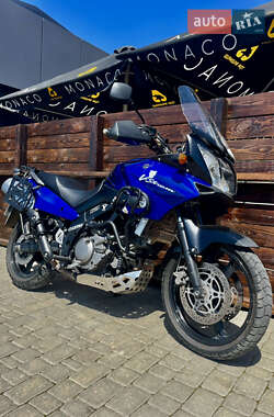 Мотоцикл Туризм Suzuki V-Strom 650 2006 в 