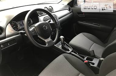 Позашляховик / Кросовер Suzuki Vitara 2016 в 