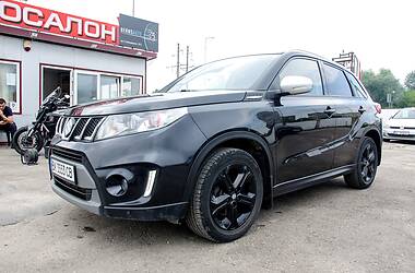 Внедорожник / Кроссовер Suzuki Vitara 2016 в Львове