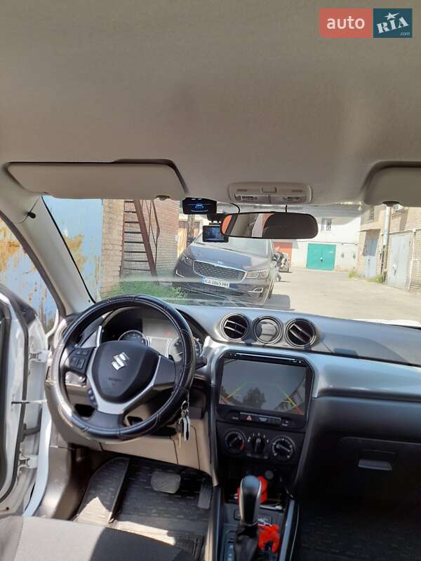 Внедорожник / Кроссовер Suzuki Vitara 2018 в Киеве