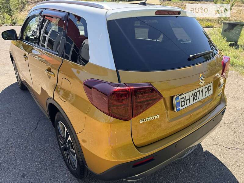 Позашляховик / Кросовер Suzuki Vitara 2022 в Южному