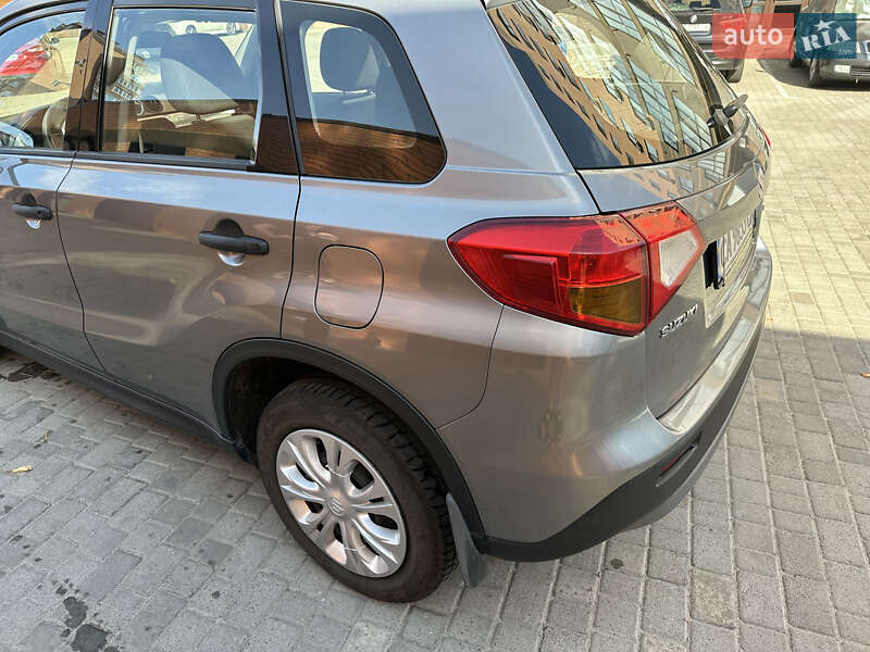 Позашляховик / Кросовер Suzuki Vitara 2017 в Черкасах