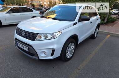 Внедорожник / Кроссовер Suzuki Vitara 2016 в Киеве