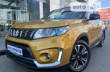 Внедорожник / Кроссовер Suzuki Vitara 2020 в Киеве