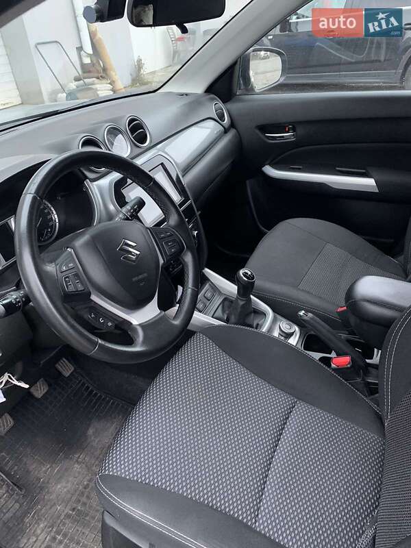Позашляховик / Кросовер Suzuki Vitara 2018 в Бориславі