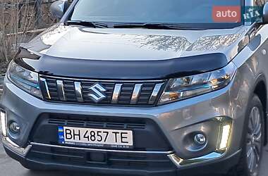 Внедорожник / Кроссовер Suzuki Vitara 2022 в Одессе