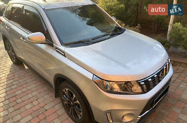 Внедорожник / Кроссовер Suzuki Vitara 2019 в 