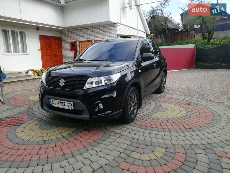 Позашляховик / Кросовер Suzuki Vitara 2017 в Рожнятові