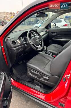 Позашляховик / Кросовер Suzuki Vitara 2019 в 