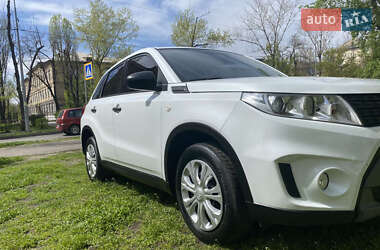 Позашляховик / Кросовер Suzuki Vitara 2018 в 
