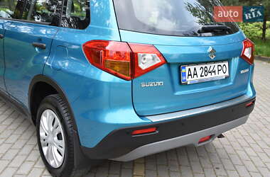 Позашляховик / Кросовер Suzuki Vitara 2017 в 