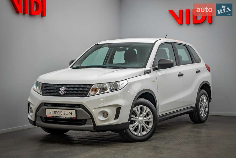 Позашляховик / Кросовер Suzuki Vitara 2016 в 