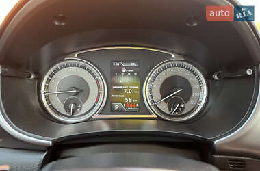 Позашляховик / Кросовер Suzuki Vitara 2020 в  фото 11 Позашляховик / Кросовер Suzuki Vitara 2020 в